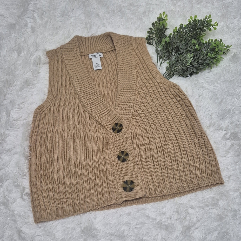 Rue21 Tan Cropped Cardigan Sweater Ribbed Knit Button V-Neck XS